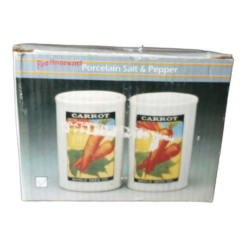 Marlo Seed Co. Pea & Carrot Farmhouse Decor Salt & Pepper Shakers Artmark